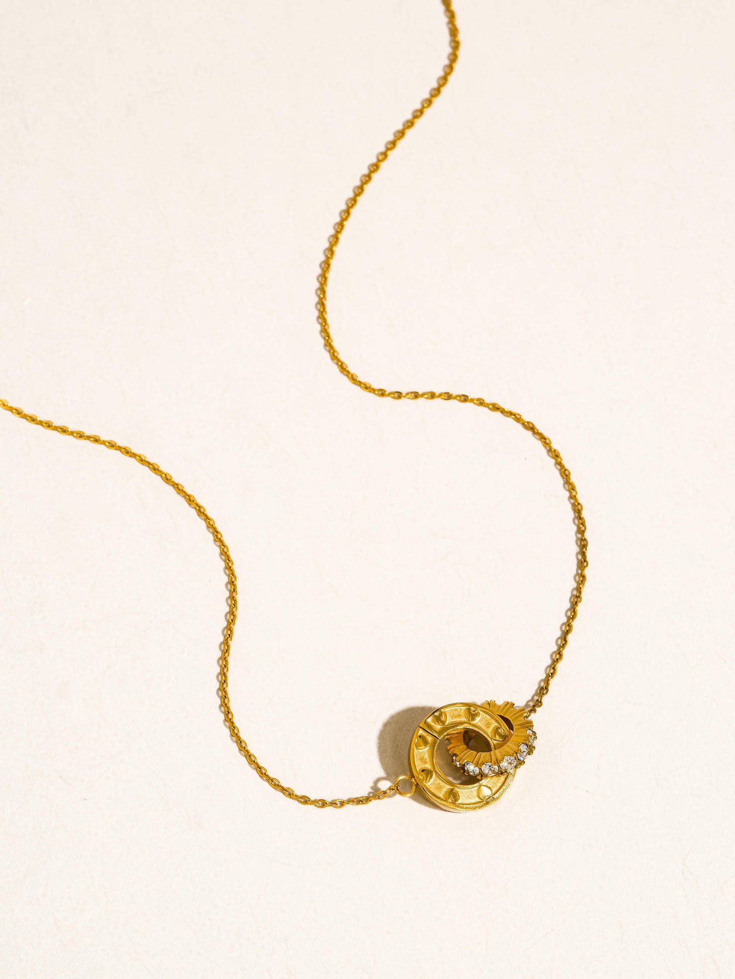 Glazine 18K Gold Non-Tarnish CZ Circle Pendant Necklace