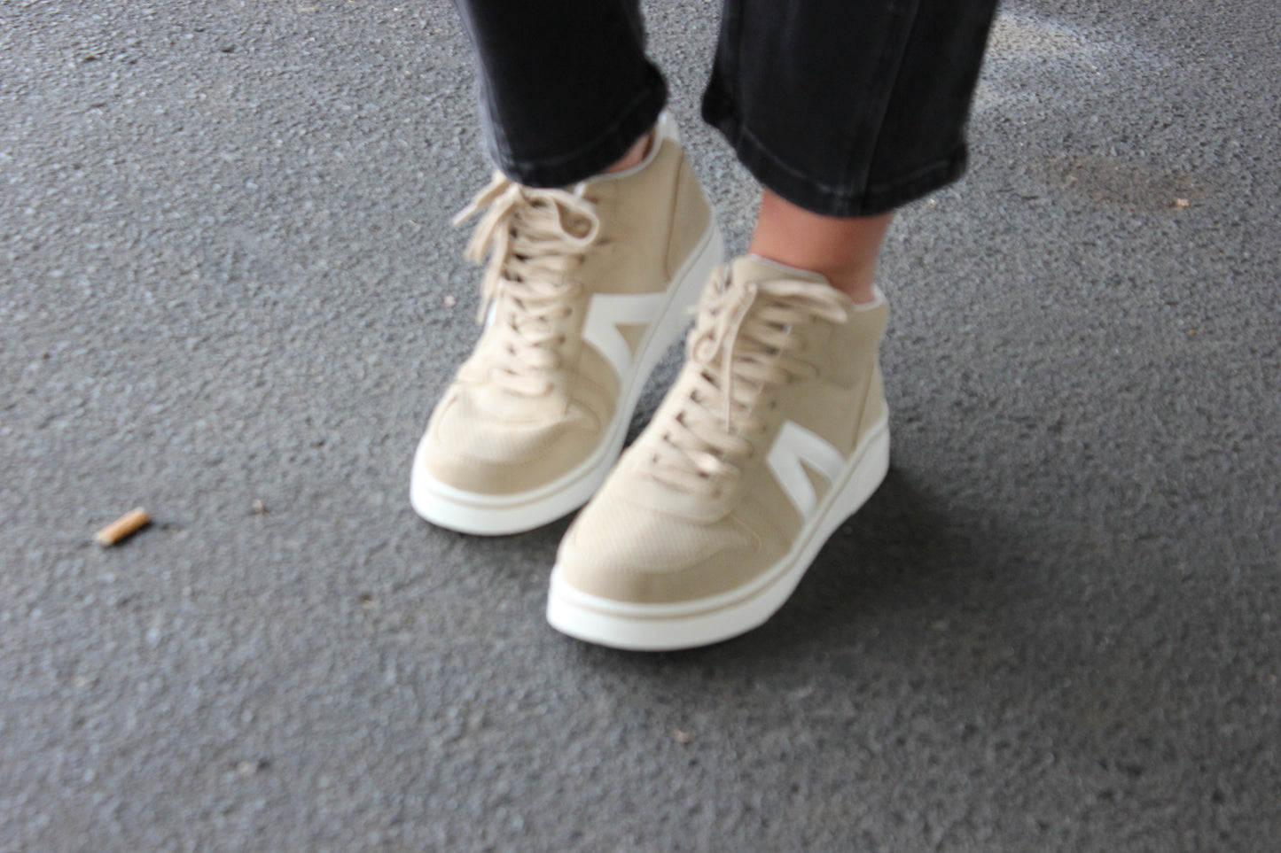 High Top Sneaker