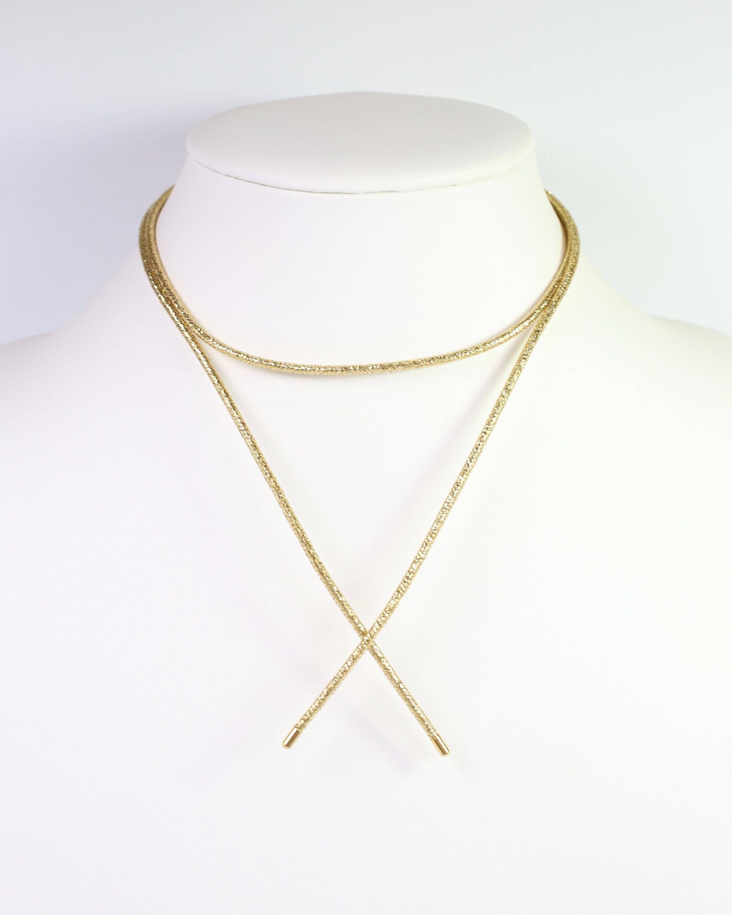 Magnetic Cord Necklace Gold