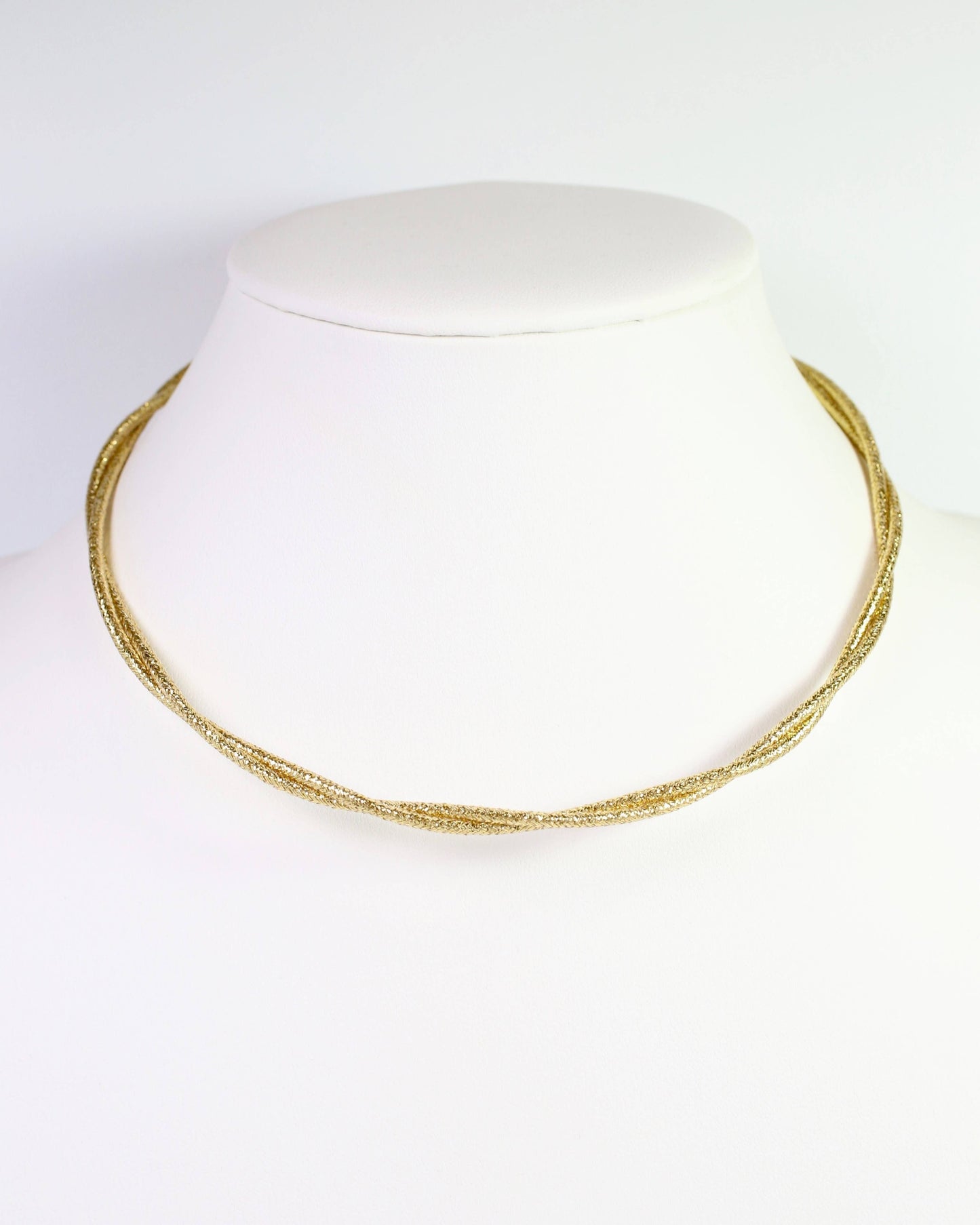 Magnetic Cord Necklace Gold