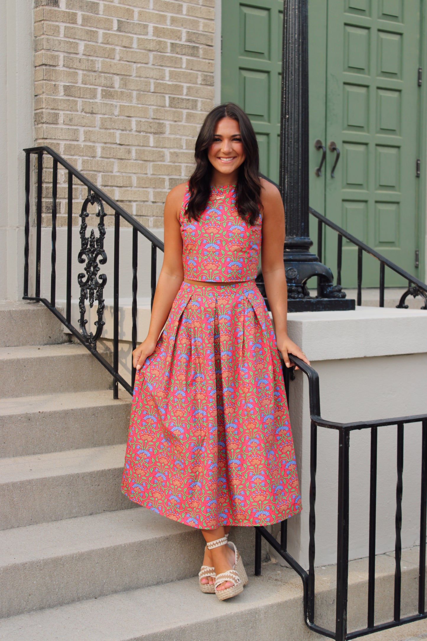 Floral Print Round Neckline Crop Top