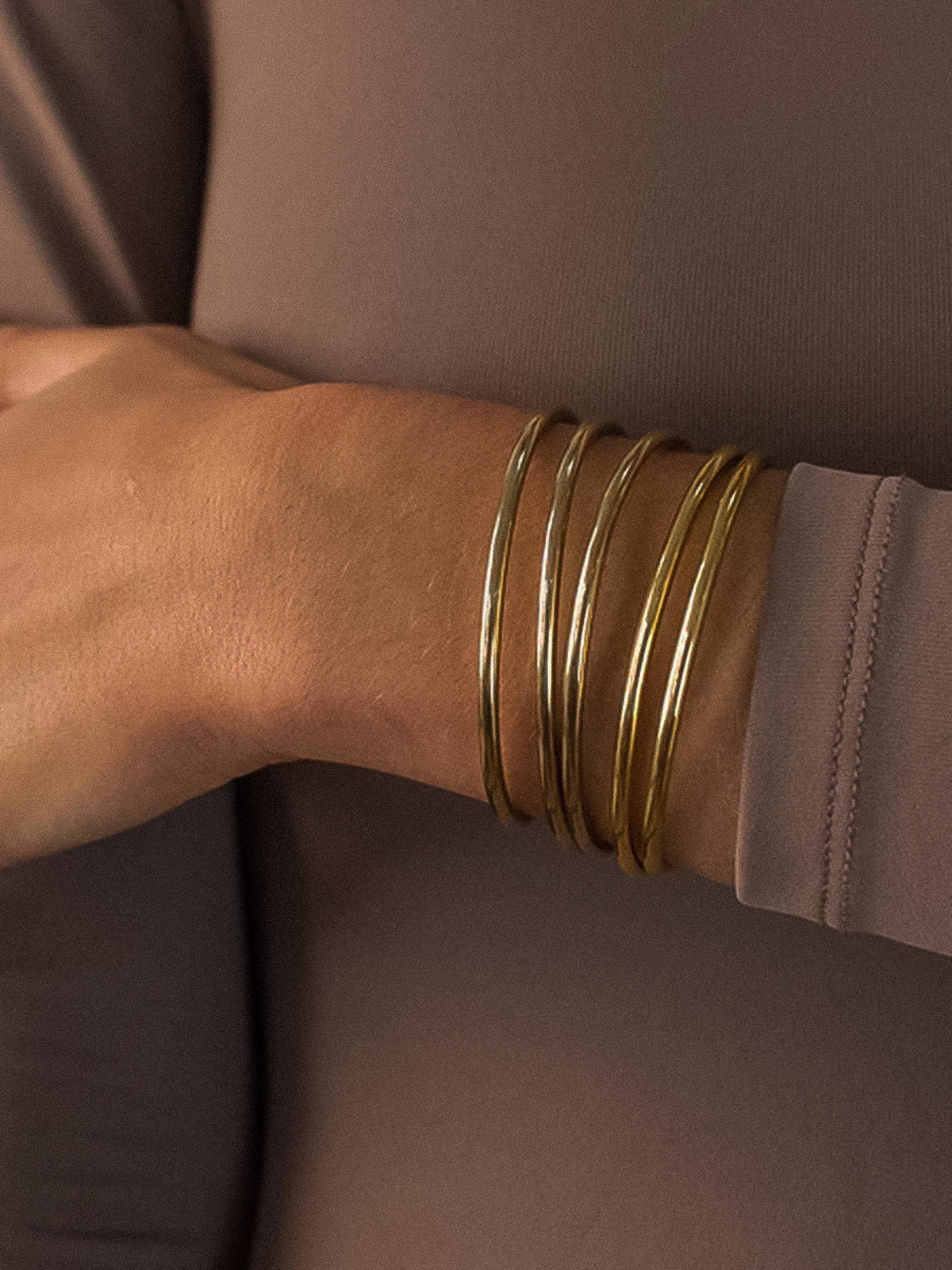 Olyss Classic Thin Bangle Set