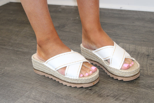 Jenn Criss Cross White sandals